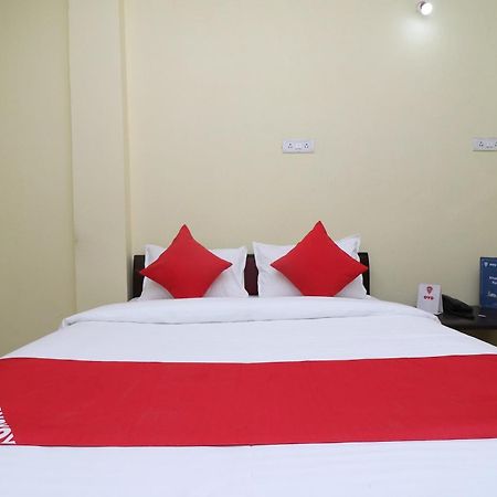 Spot On Hotel O Om Sai Plaza Бхопал Экстерьер фото